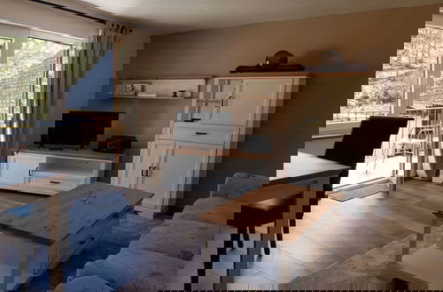 Foto 10 - Holiday Home With 2 Bedrooms and Private Garden