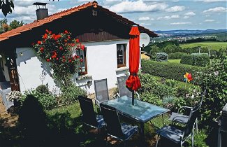 Foto 1 - Attractive Holiday Home in Langewiesen With Garden