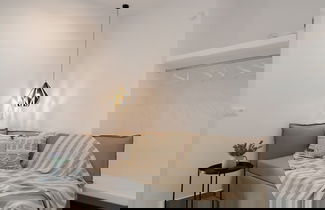 Photo 37 - Archetypo