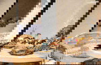 Photo 57 - Archetypo