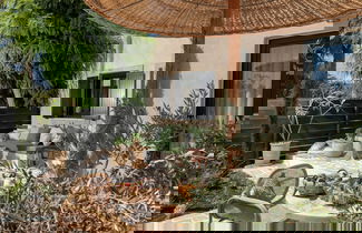 Photo 55 - Archetypo