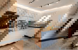 Photo 74 - Archetypo