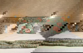 Photo 60 - Archetypo