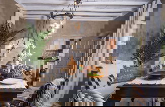 Photo 77 - Archetypo