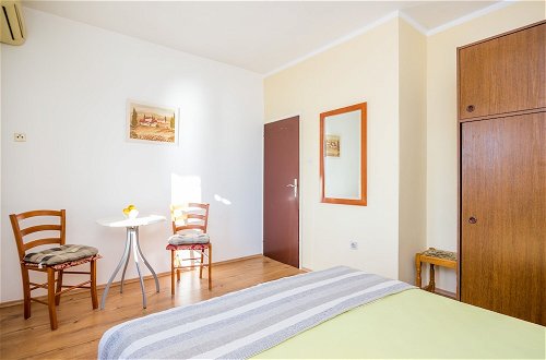 Photo 5 - Apartments Violić