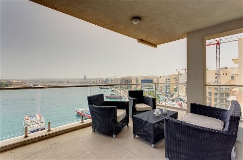 Photo 1 - Contemporary, Luxury Apartment With Valletta and Harbour Views
