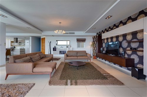 Photo 16 - Contemporary, Luxury Apartment With Valletta and Harbour Views