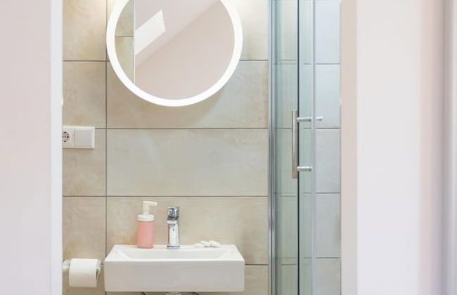 Cozy and Bright Studio Near City Center - Foto 6