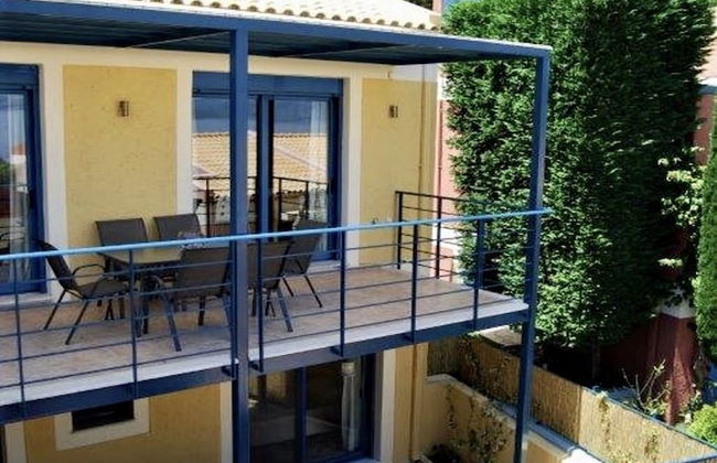 Bohemia Beach House Villa Near North-east Coast - Photo 1
