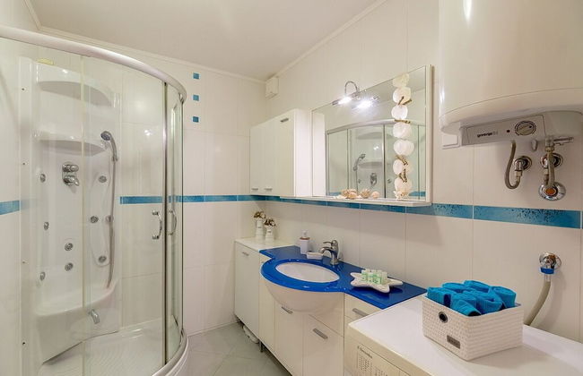 Leona & Borna Central Suites - Photo 22