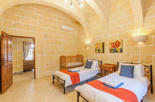 Photo 9 - Centre Island Gozitan Farmhouse & Pool