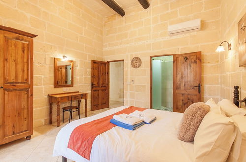 Photo 7 - Centre Island Gozitan Farmhouse & Pool