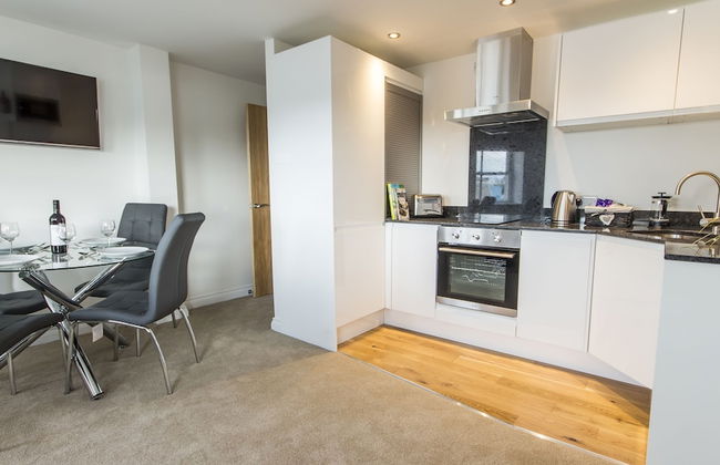 2 Bed- Tamar View by Pureserviced - Foto 7