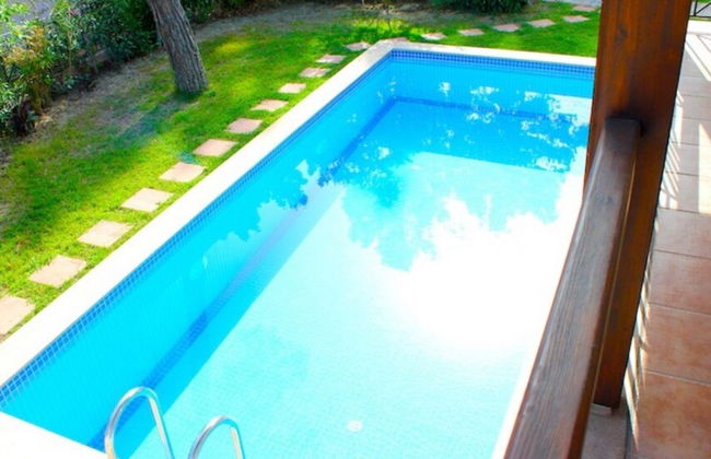 Silverhill Villas by Villa Safiya - Photo 29