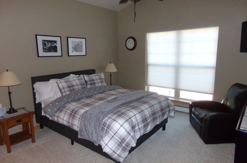 Photo 10 - Anemone Townhome 3 Bed 3 Bath