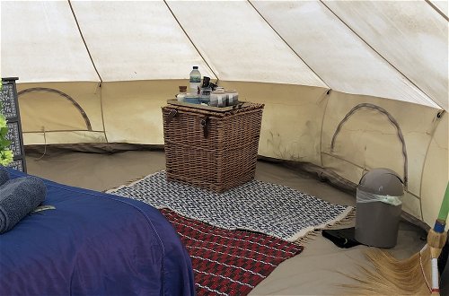 Photo 26 - Comfy 4m -bed Bell Tent With Great Views