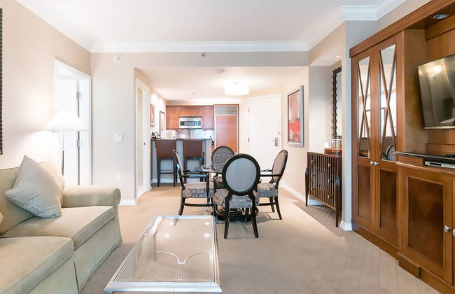 Signature Affordable Luxury - Photo 9