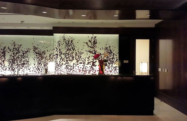 Signature Affordable Luxury - Photo 2