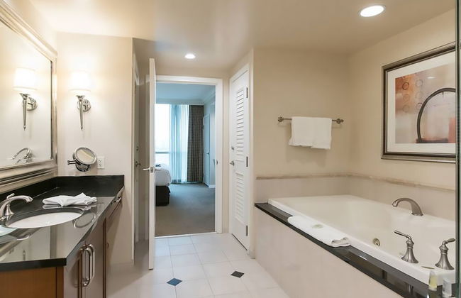 Signature Affordable Luxury - Photo 13