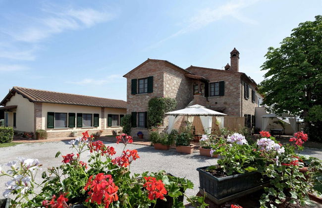 Modern Holiday Home With Pool - Foto 18