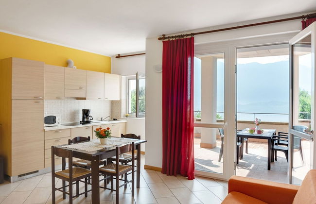Spacious Apartment in Vercana with Hot Tub - Foto 12