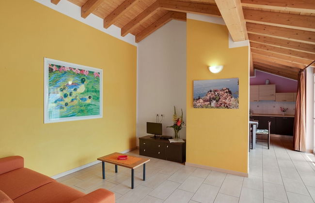 Spacious Apartment in Vercana with Hot Tub - Foto 10