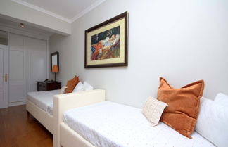 Photo 2 - Vale Formoso Apartment