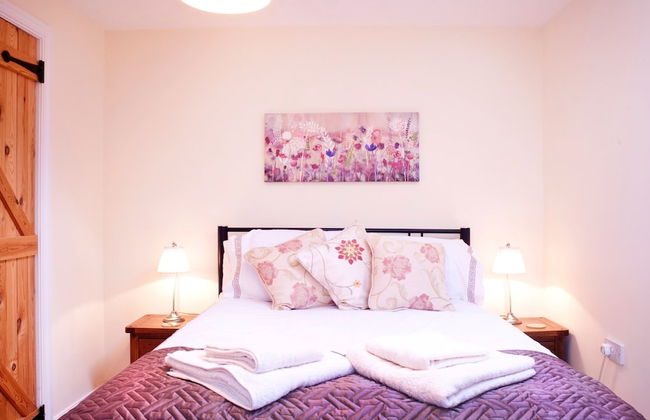 Bryn Melyn Farm Cottages- 5 Luxury Cottages In A Stunning Setting with Wood Fired Hot Tub - Foto 7