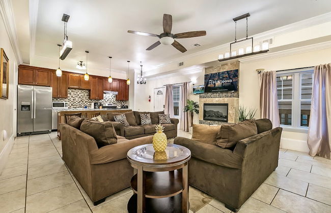 Spacious Condos in Downtown NOLA - Photo 32