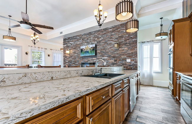 Spacious Condos in Downtown NOLA - Photo 14