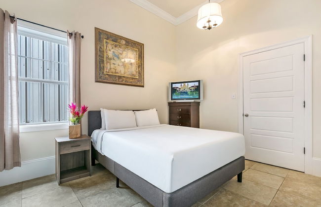 Spacious Condos in Downtown NOLA - Photo 25