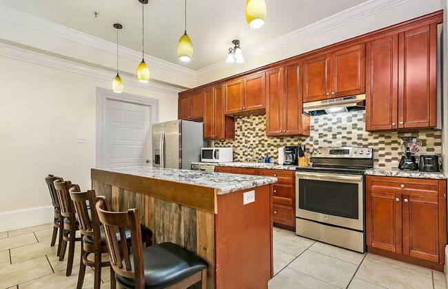 Spacious Condos in Downtown NOLA - Photo 11