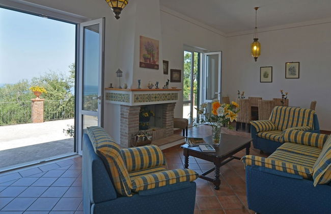 Villa Le Sorbe 12 in Caronia - Photo 4