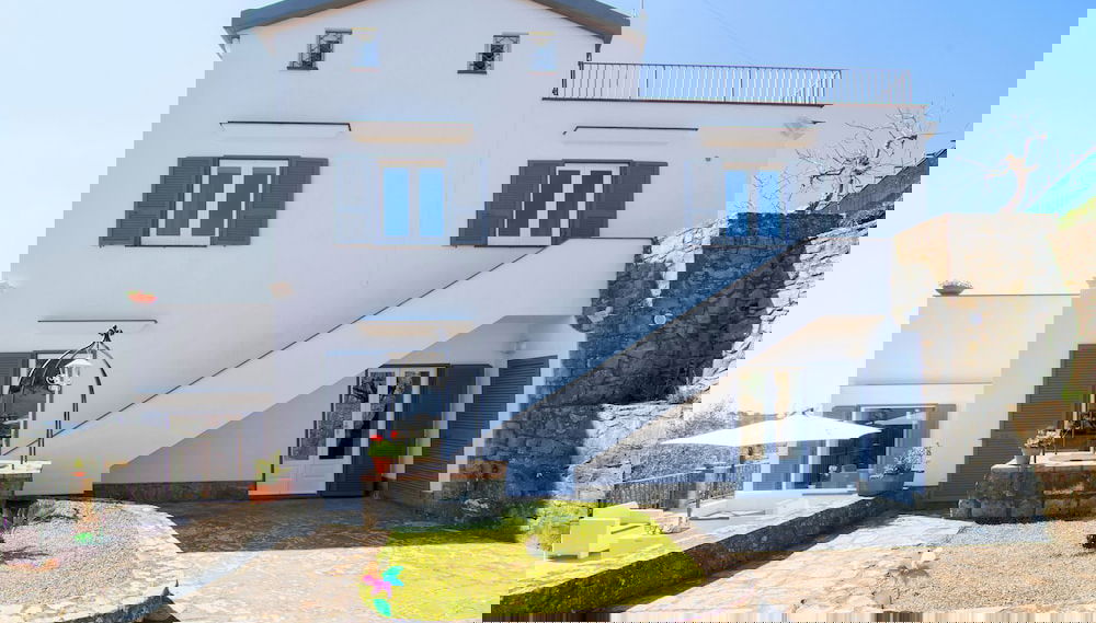 Primary image