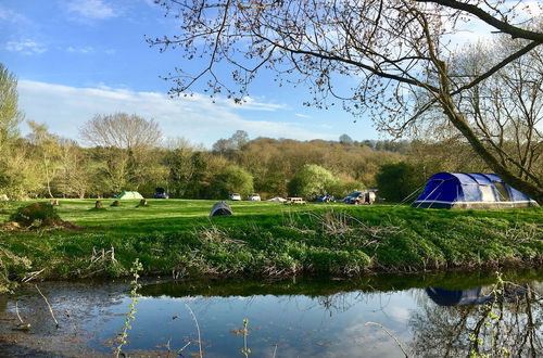 Foto 49 - Cotswolds Camping at Holycombe