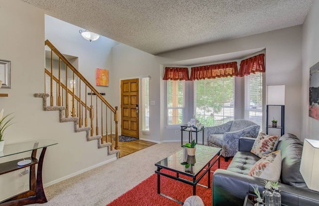 4BR AF Academyw/hot Tub & Firepit - Photo 28