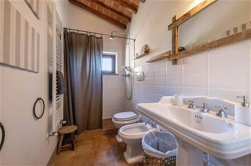 Photo 25 - Charming 10 pax Villa in Cortona With Private Pool