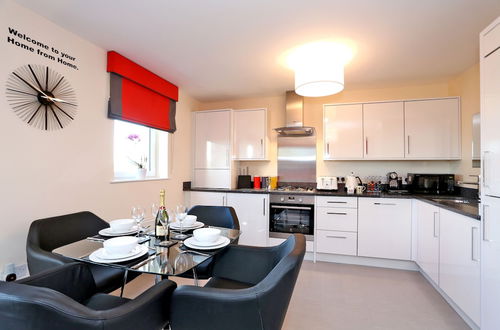 Photo 9 - Trendy Apartment a Short Drive From Aberdeen City