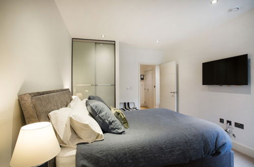 Photo 1 - Ultra Modern one Bedroom With Lift Near Portobello Road, Notting Hill