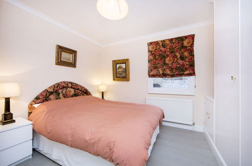 Photo 2 - Comfortable one Bedroom Apartment in Notting Hill, Lambton Place Near Portobello