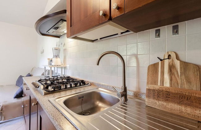Charming 3-bed Villa in Berruiles - Photo 8