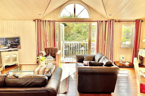 Photo 25 - Holiday Lettings Beech Lodge - Stunning 6-bed King