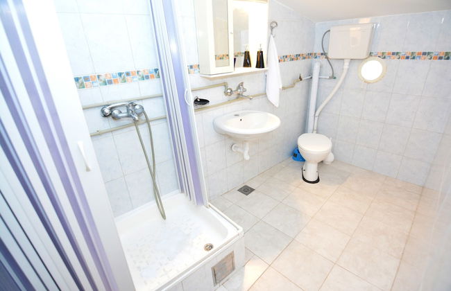 Apartments Jovana - Photo 25
