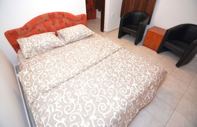 Apartments Jovana - Photo 9