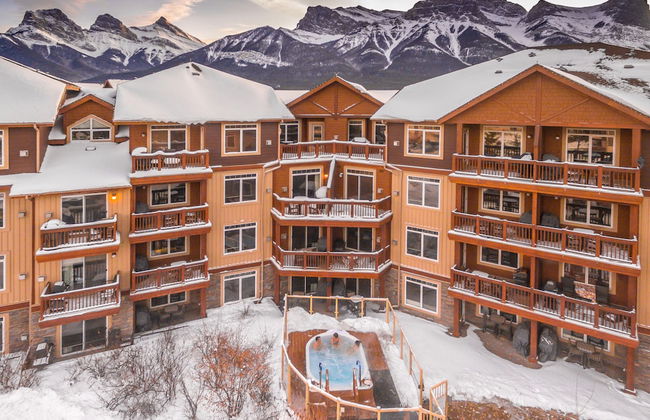 Falcon Crest Lodge by CLIQUE - Foto 1