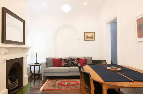 Photo 22 - Stylish 3 Bedroom Townhouse in Darlinghurst