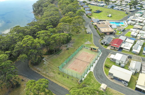 Photo 22 - Lakeside Cabins & Holiday Village