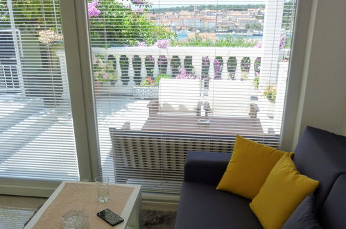 Photo 9 - Apartment With View