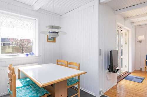 Photo 8 - 4 Person Holiday Home in Strandby