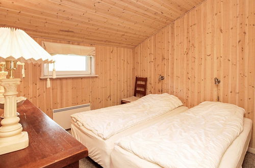 Photo 16 - 8 Person Holiday Home in Strandby